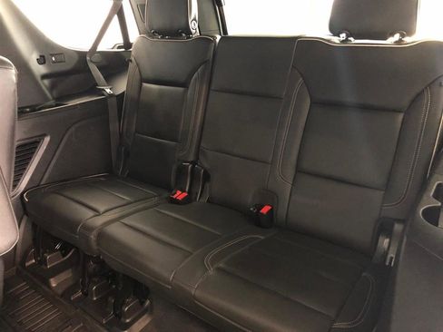Used 2022 GMC Yukon SLT AWD/4WD image 11