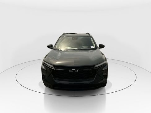 New 2026 Chevrolet Trax LT FWD image 3