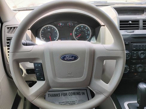 Used 2012 Ford Escape XLS AWD/4WD image 20