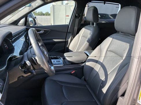 Used 2023 Audi Q7 3.0T Premium Plus w/ Premium Plus Package AWD/4WD image 12
