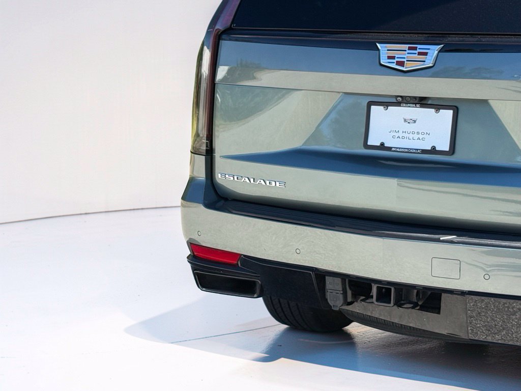 Used 2023 Cadillac Escalade ESV Sport Platinum w/ Heavy-Duty Trailer Package AWD/4WD image 16