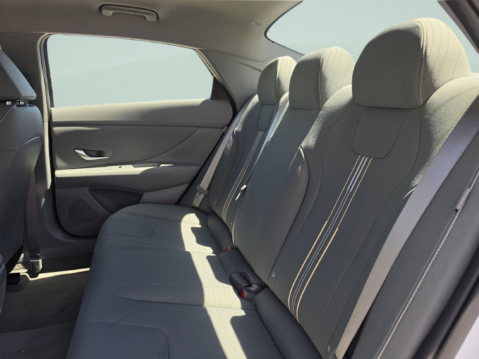 New 2026 Hyundai Elantra Sport FWD image 18
