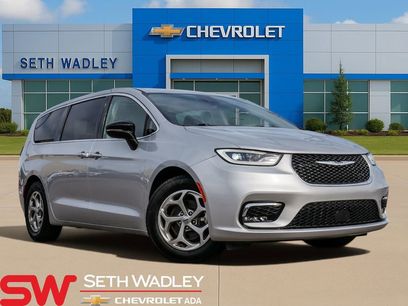Used 2024 Chrysler Pacifica Limited