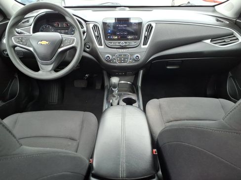 Used 2022 Chevrolet Malibu LT FWD image 12