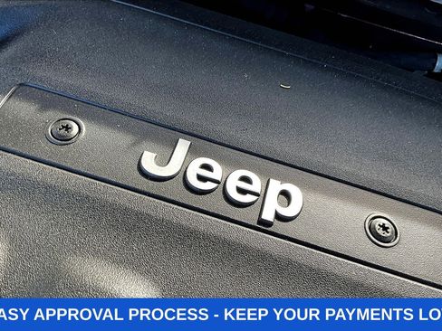 Used 2020 Jeep Cherokee High Altitude AWD/4WD image 37