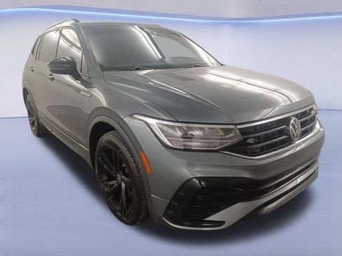 Used 2023 Volkswagen Tiguan SE R-Line FWD image 1