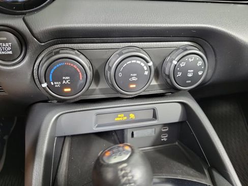 Used 2025 MAZDA MX-5 Miata Sport RWD image 21
