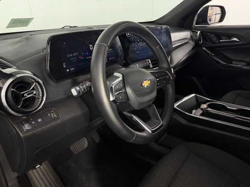 Used 2025 Chevrolet Equinox LT FWD image 20
