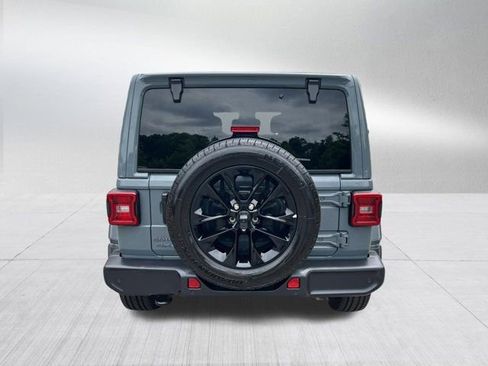 Certified 2025 Jeep Wrangler Unlimited Sahara w/ Safety Group AWD/4WD image 6