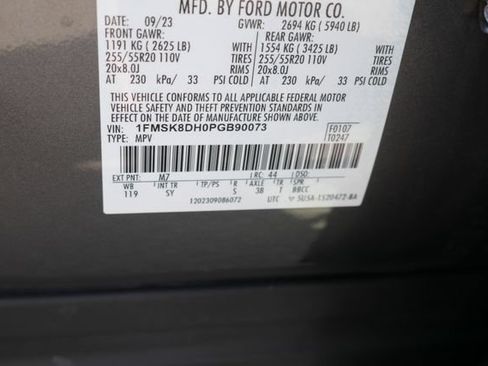 Used 2023 Ford Explorer XLT w/ Equipment Group 202A AWD/4WD image 30