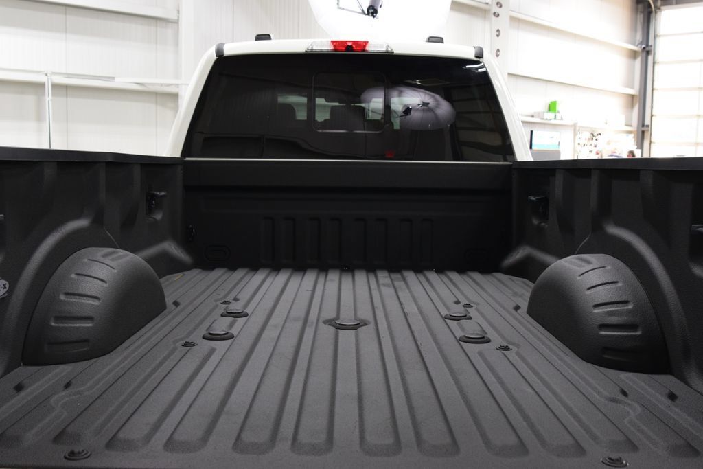 Used 2022 Ford F350 Lariat w/ Lariat Ultimate Package AWD/4WD image 21