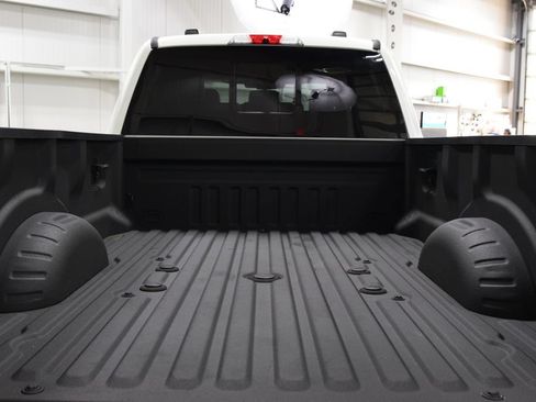 Used 2022 Ford F350 Lariat w/ Lariat Ultimate Package AWD/4WD image 21