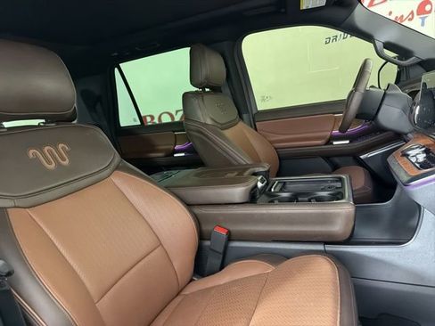 Used 2025 Ford Expedition Max King Ranch AWD/4WD image 16