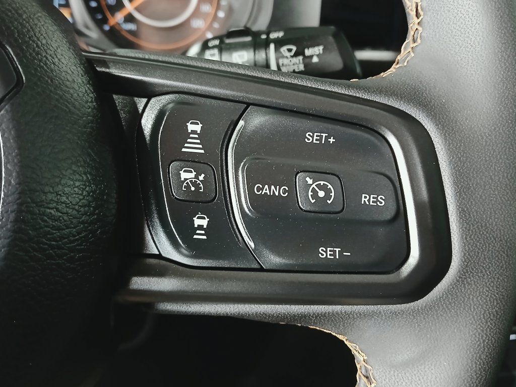 Used 2024 Jeep Wrangler Sport AWD/4WD image 27