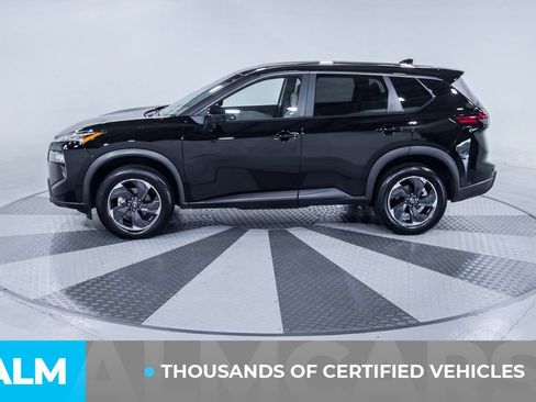 Used 2025 Nissan Rogue SV FWD image 4