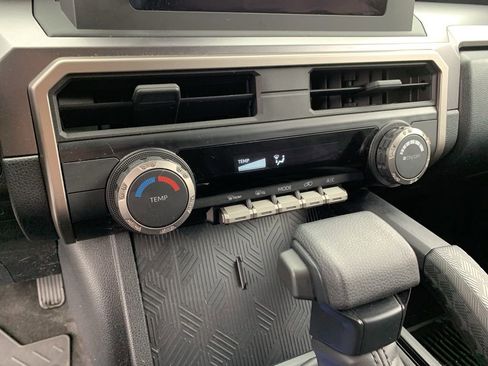 Used 2025 Toyota 4Runner SR5 image 22