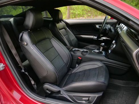 Used 2021 Ford Mustang GT Premium w/ Equipment Group 401A image 26