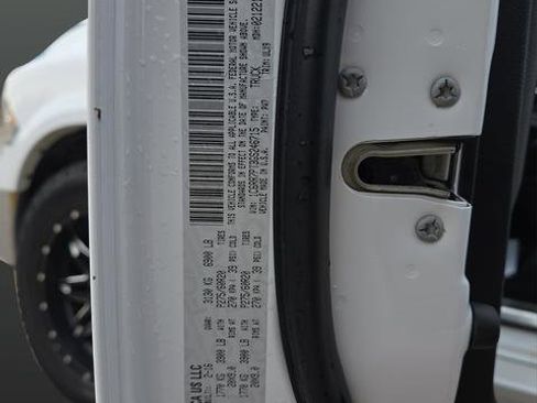 Used 2016 RAM 1500 Limited image 44