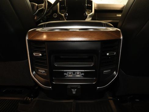 Used 2024 RAM 3500 Laramie w/ Towing Technology Group AWD/4WD image 29