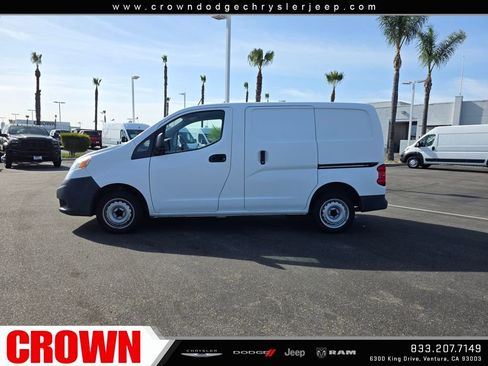 Used 2015 Nissan NV200 S image 6