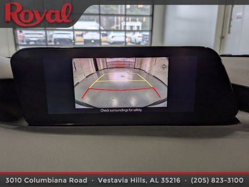 Used 2019 MAZDA MAZDA3 Hatchback w/ Premium Package image 21