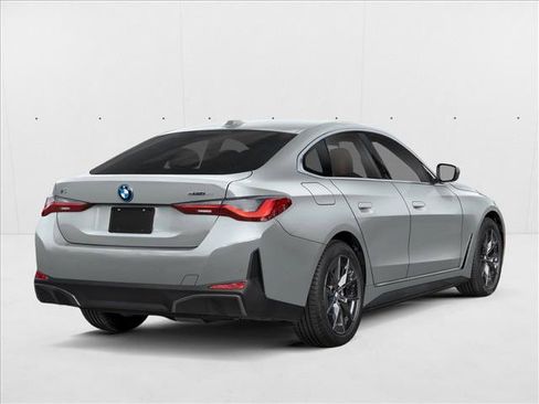 Used 2026 BMW i4 xDrive40i w/ Premium Package AWD/4WD image 2