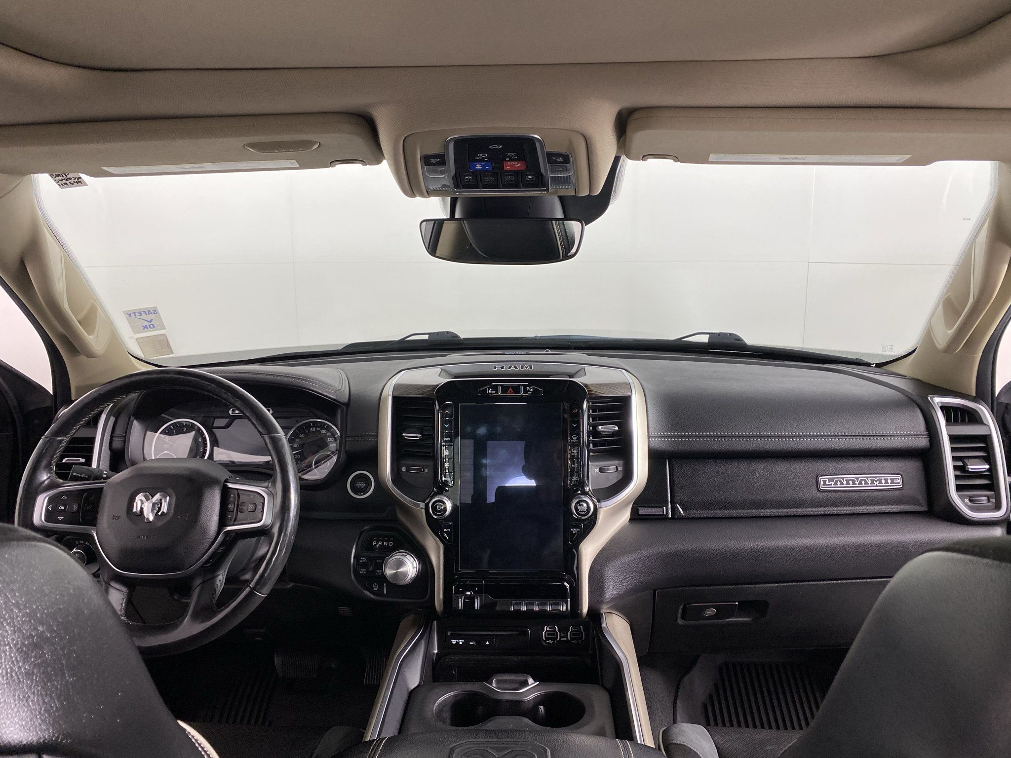 Used 2019 RAM 1500 Laramie AWD/4WD image 19