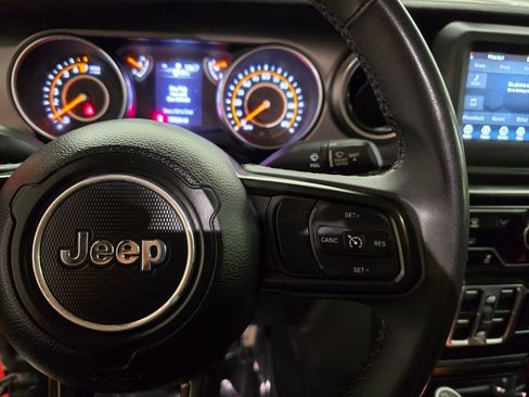 Used 2023 Jeep Gladiator Sport AWD/4WD image 22