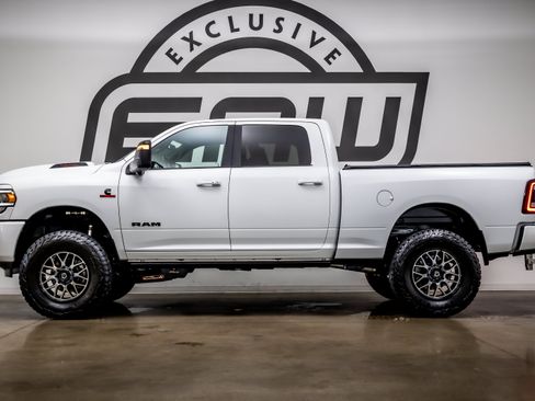 Used 2023 RAM 2500 Laramie AWD/4WD image 6