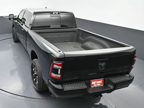 Used 2024 RAM 3500 Laramie w/ Night Edition image 40