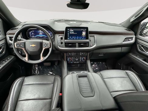 Used 2023 Chevrolet Tahoe High Country w/ Premium Package 2 AWD/4WD image 7
