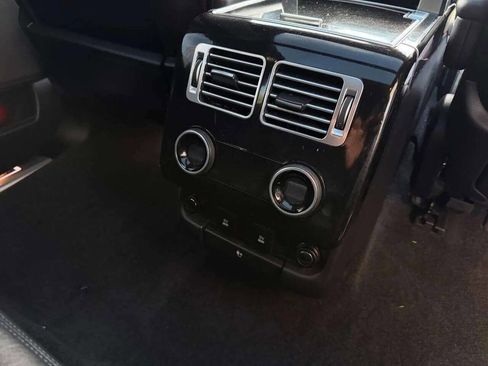 Used 2018 Land Rover Range Rover Long Wheelbase Supercharged image 37