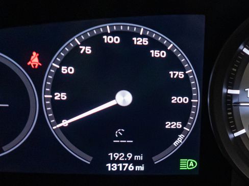 Used 2022 Porsche 911 Turbo S image 22