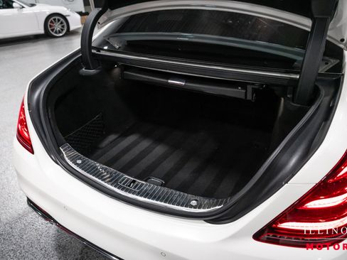 Used 2019 Mercedes-Benz S 560 4MATIC Sedan image 17