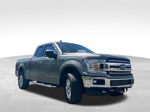 Used 2019 Ford F150 XLT w/ Equipment Group 302A Luxury AWD/4WD image 32