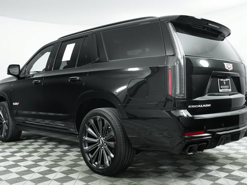 Used 2025 Cadillac Escalade V w/ LPO, Floor Liner Package AWD/4WD image 98
