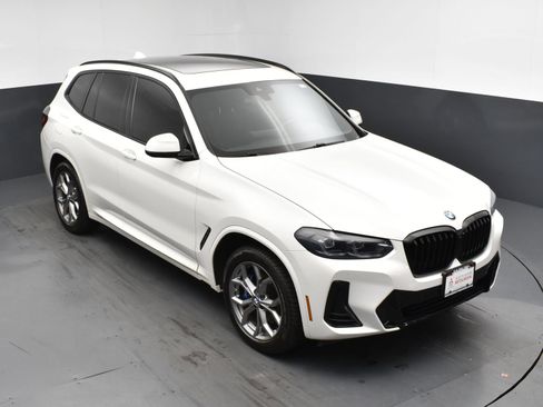 Used 2022 BMW X3 xDrive30i w/ Premium Package Essential AWD/4WD image 17
