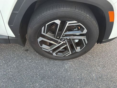 Used 2025 Hyundai Tucson Limited FWD image 43