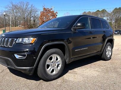 Used 2018 Jeep Grand Cherokee Laredo