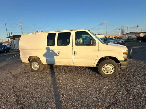 Used 2011 Ford E-250 and Econoline 250 w/ PWR Group RWD image 3