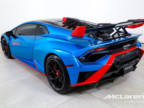 Used 2023 Lamborghini Huracan STO RWD image 6