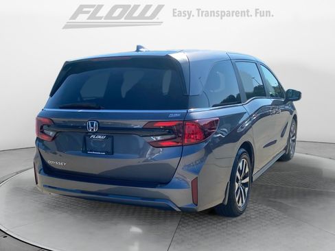 Certified 2026 Honda Odyssey EX-L image 9
