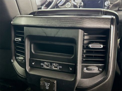 Used 2023 RAM 3500 Limited image 25