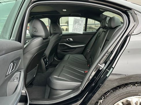 Used 2023 BMW 330i Sedan w/ Premium Package image 20