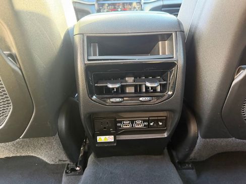 Used 2023 Jeep Grand Cherokee 4WD 4xe image 34