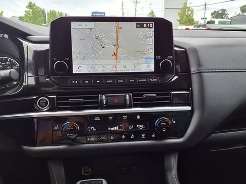 Used 2023 Nissan Pathfinder SL w/ SL Premium Package FWD image 31