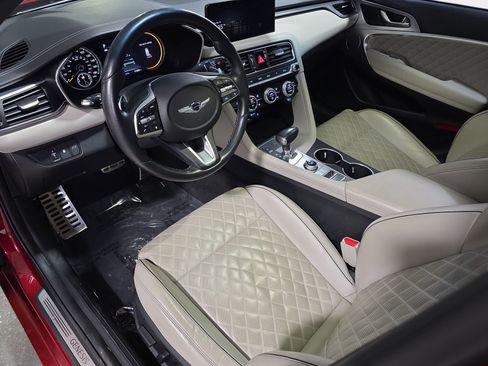 Used 2022 Genesis G70 3.3T w/ Sport Prestige Package image 15