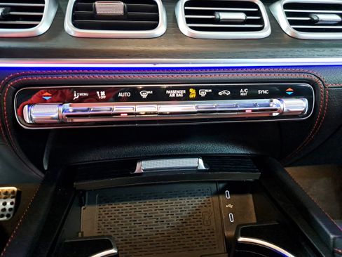 Certified 2025 Mercedes-Benz GLE 53 AMG 4MATIC image 22