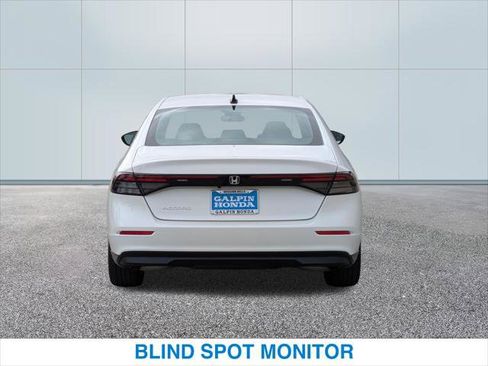 Certified 2025 Honda Accord SE image 8