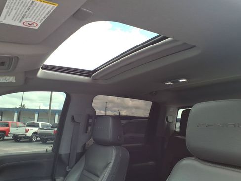 Used 2022 GMC Sierra 2500 Denali AWD/4WD image 23